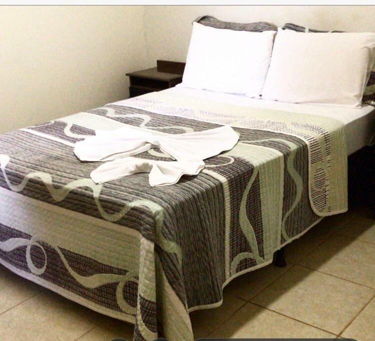 Hotel Santos Campina Verde Buitenkant foto